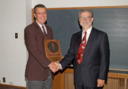 Dr. Michael Walker receives Dean's Award