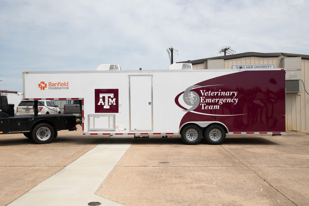 The Texas A&M VET's new trailer donated by the Banfield Foundation